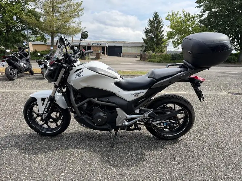 NC 700 X