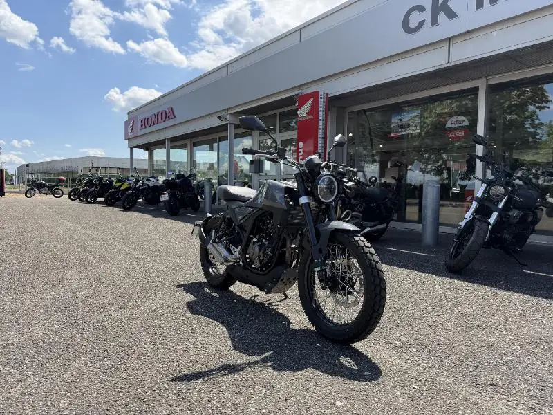 CENTURY 125