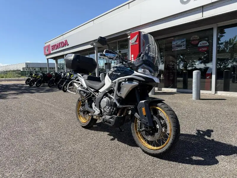 MT 700