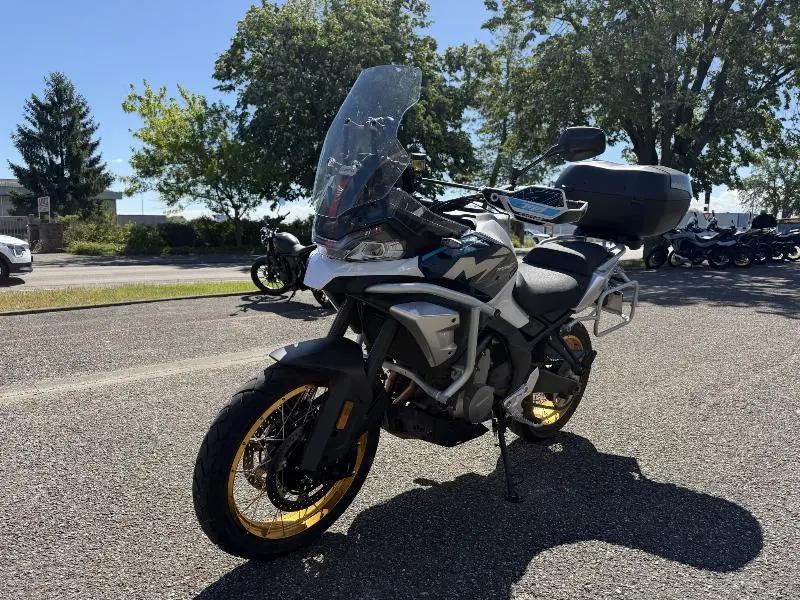 MT 700