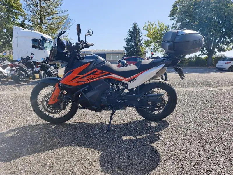 790 ADVENTURE