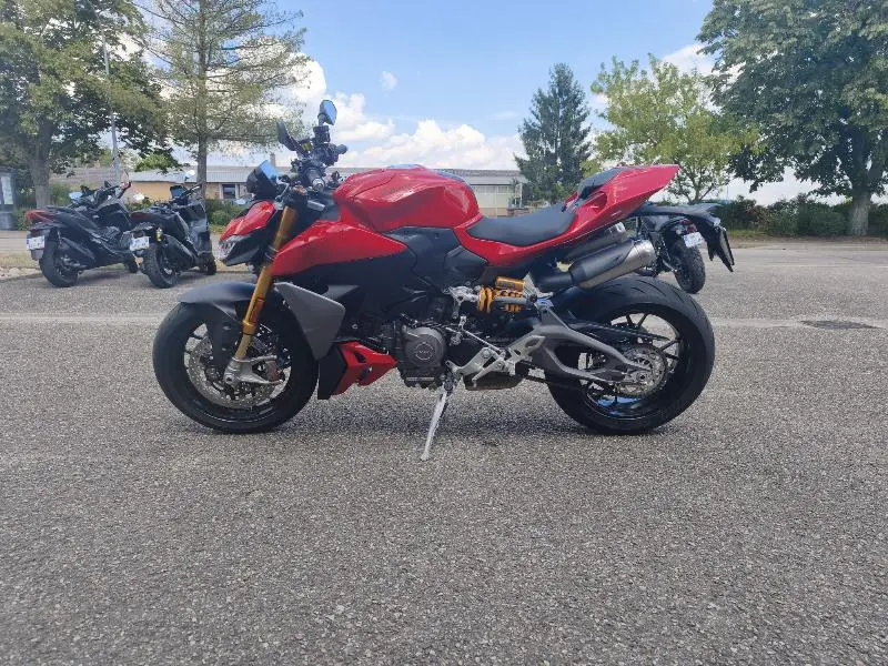 STREETFIGHTER S