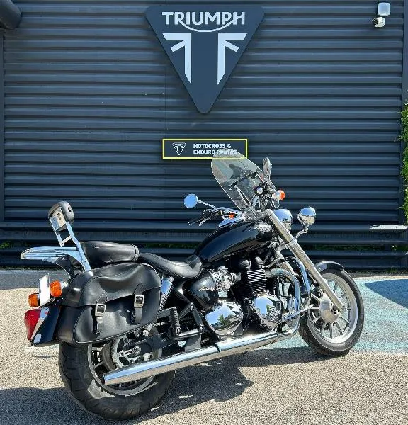 BONNEVILLE AMERICA 900