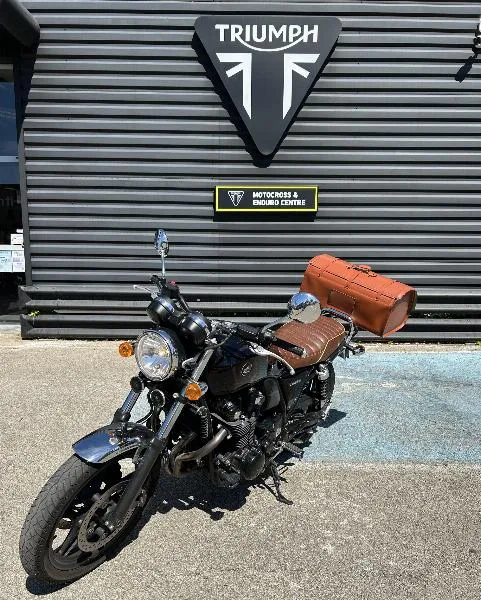 CB 1100