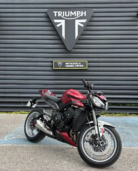 STREET TRIPLE 765 RS