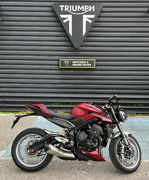 STREET TRIPLE 765 RS