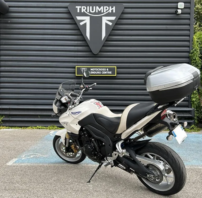 TIGER 1050