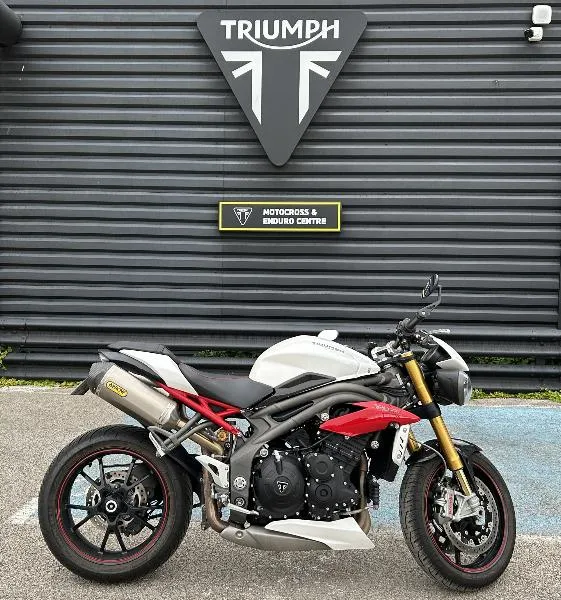 SPEED TRIPLE 1050 R