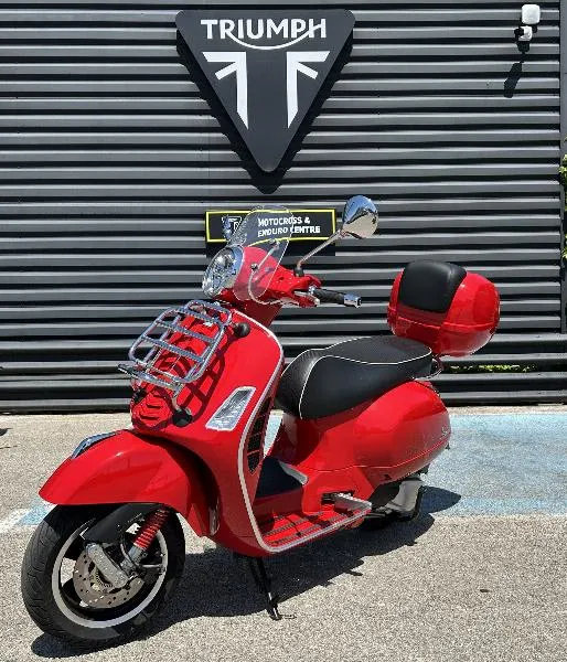 VESPA SS 300