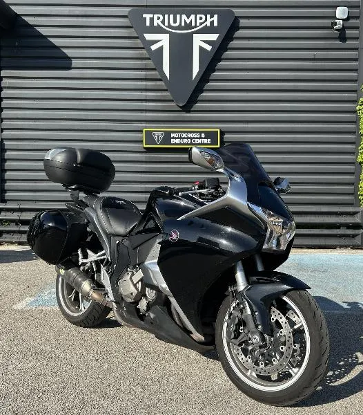 VFR 1200 F
