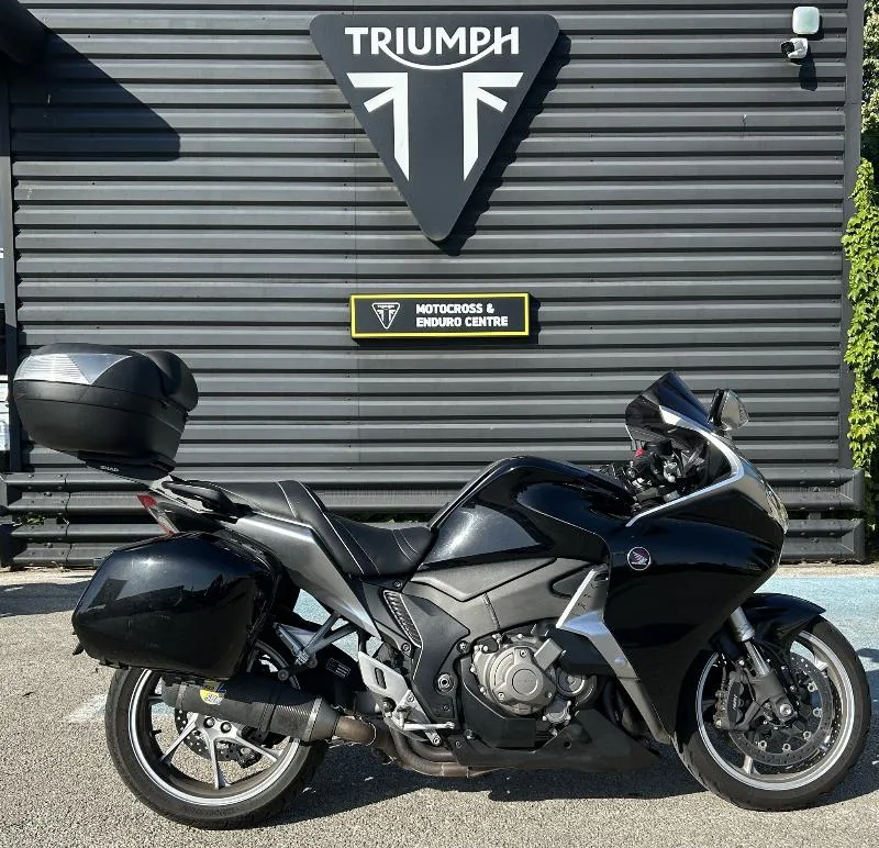 VFR 1200 F
