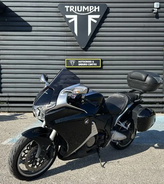VFR 1200 F