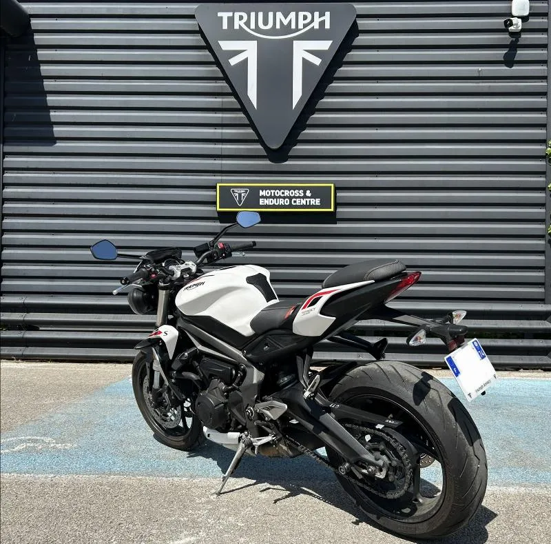 STREET TRIPLE 660 S A2