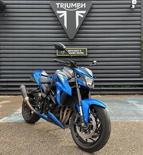GSXS 750