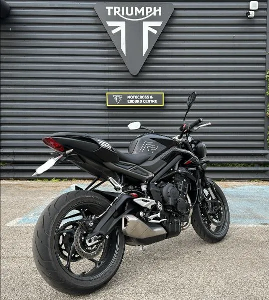 STREET TRIPLE 765 R A2
