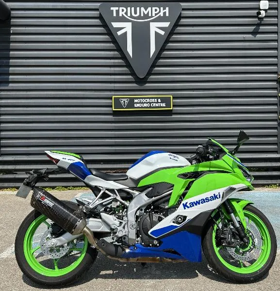 NINJA 400