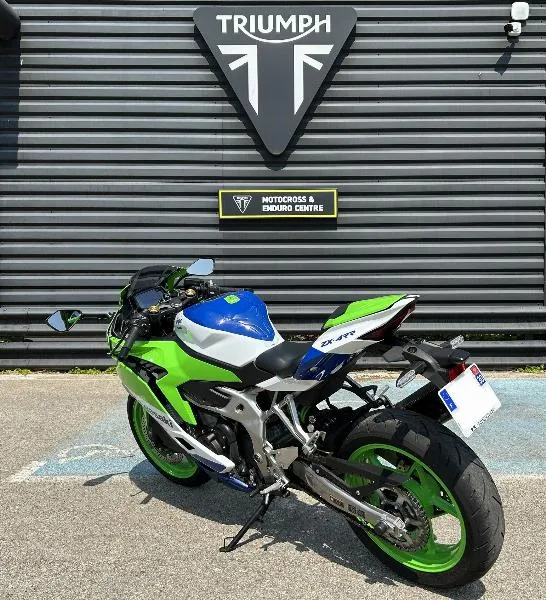 NINJA 400