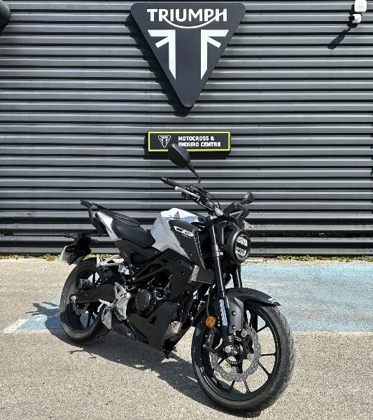 CB 125  R
