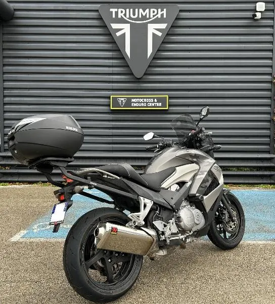 VFR 800 X