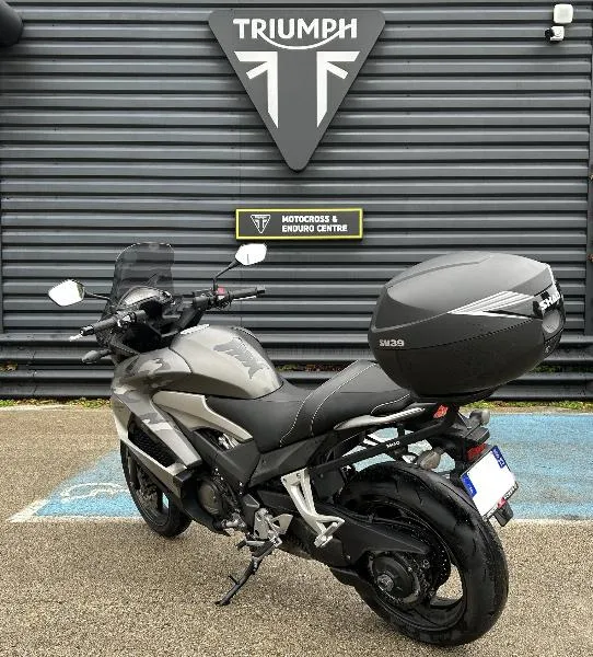 VFR 800 X