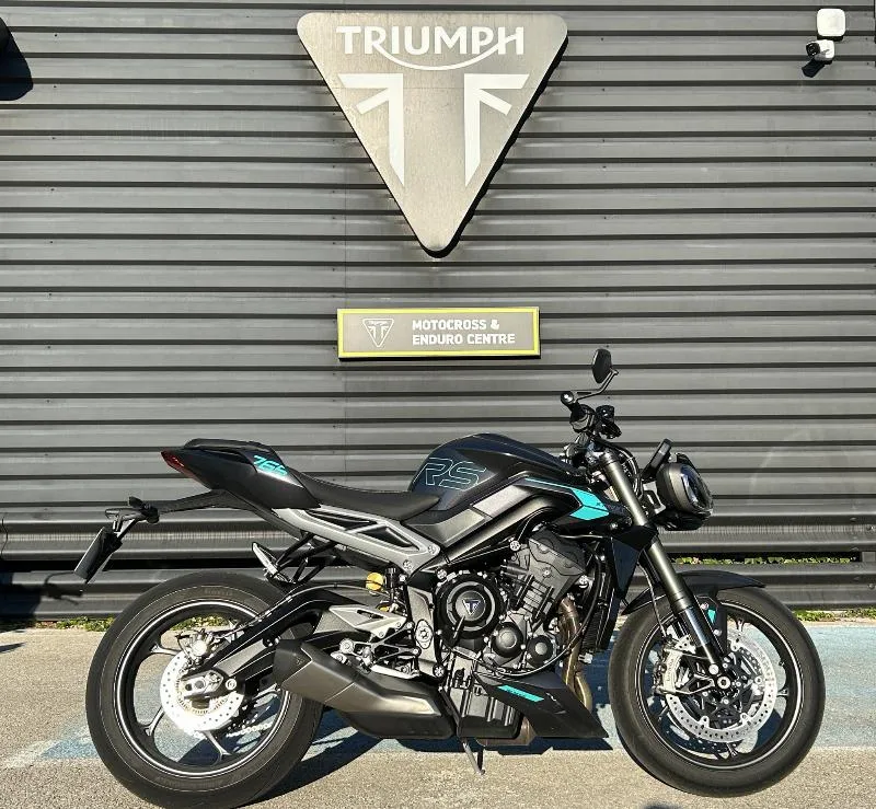 STREET TRIPLE 765 RS
