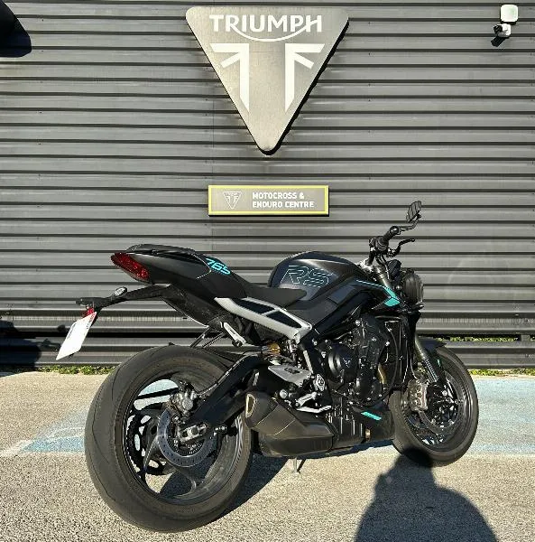 STREET TRIPLE 765 RS