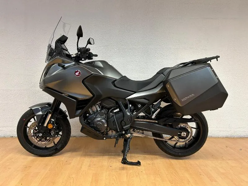 NT 1100