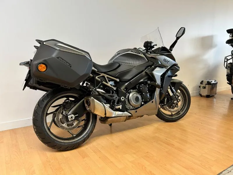 GSXS 1000 GT