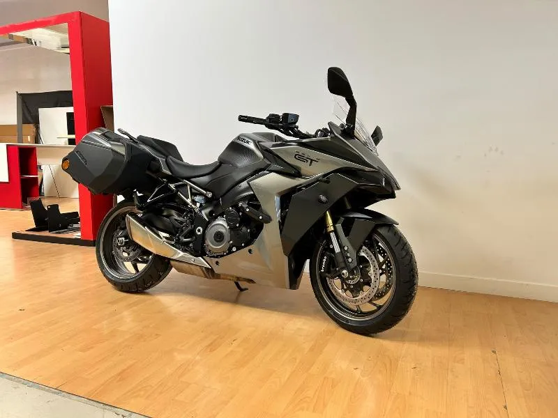 GSXS 1000 GT
