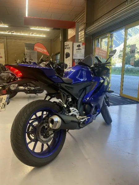 YZFR 125