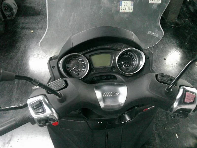 MP3 300 HPE SPORT ABS ASR