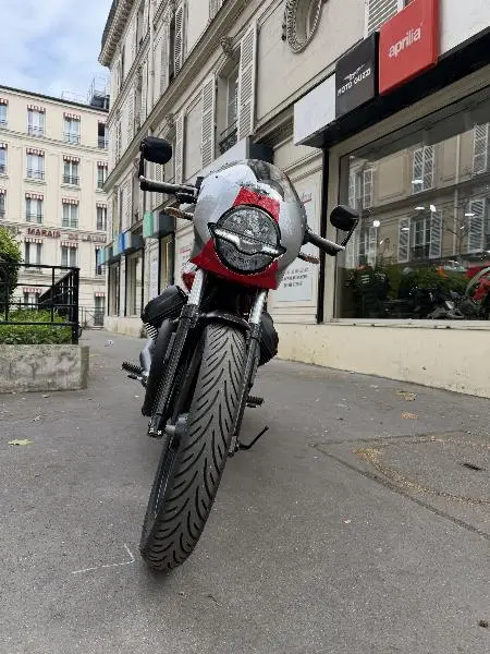 V7 STONE