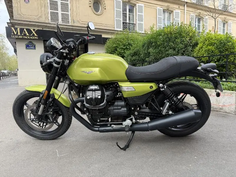 V7 STONE
