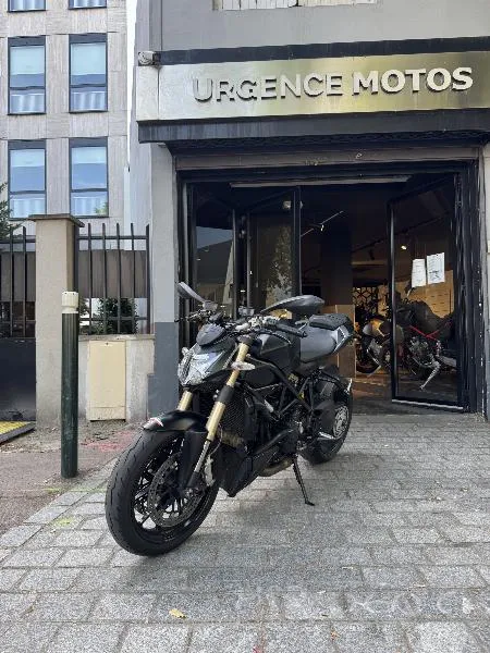 848