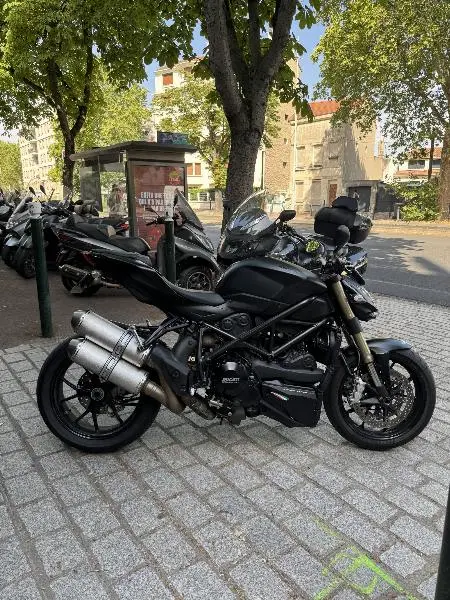 848