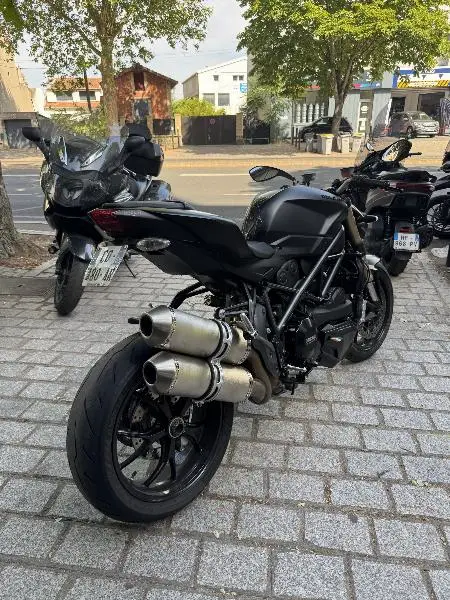 848