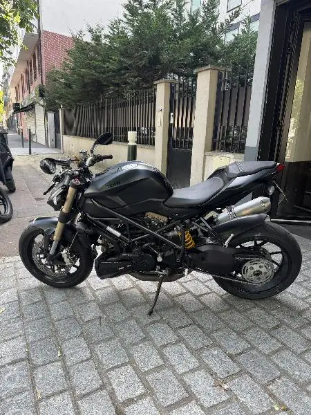 848