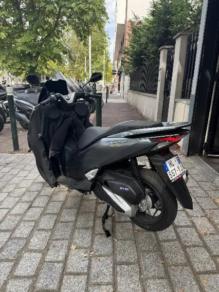 PCX 125