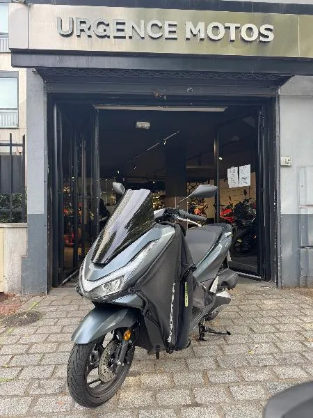 PCX 125