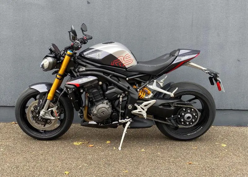 SPEED TRIPLE 1200 RS