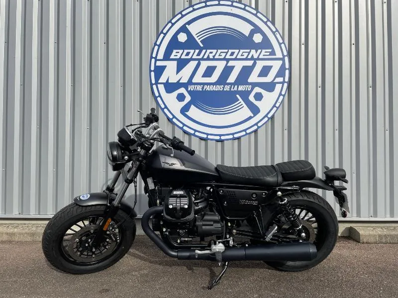 V9 BOBBER