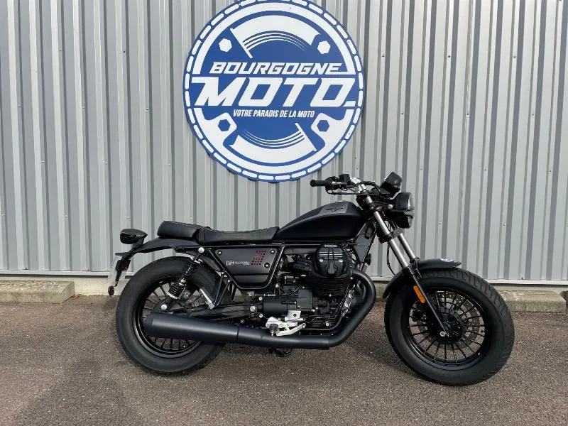 V9 BOBBER