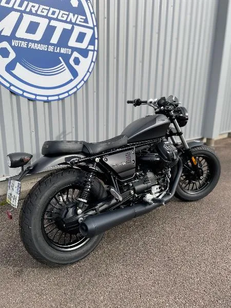 V9 BOBBER