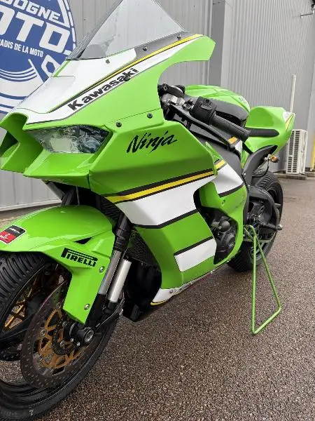 ZX10R