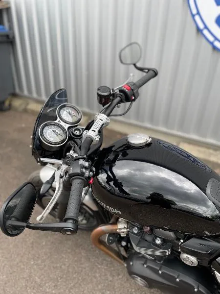 SPEED TWIN 1200