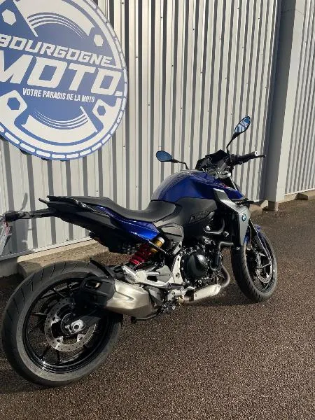 F 900 R