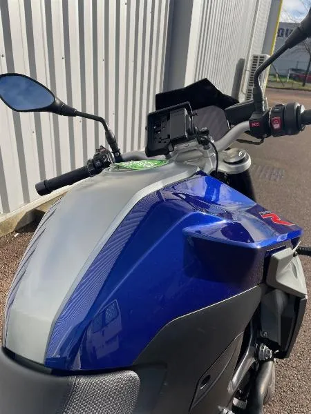F 900 R