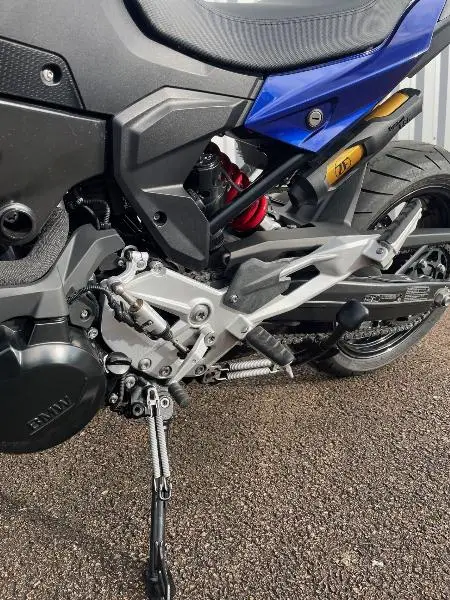 F 900 R
