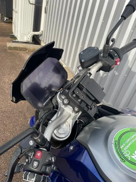 F 900 R