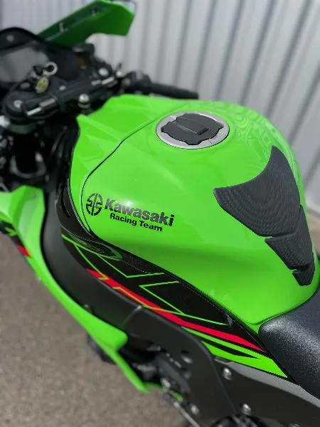ZX10R